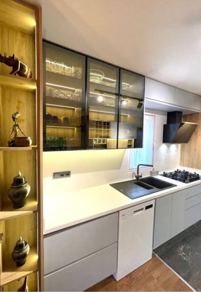 e6ff9ed3 44d4 4fdd a8a1 e7db919c0bbd